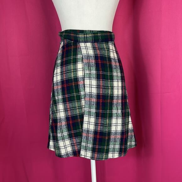 Vintage tartan plaid green, white, red, blue wrap skirt, girls size 12 or XS - Picture 2 of 5